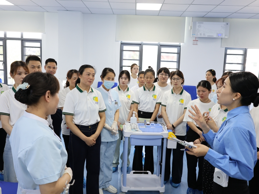 護(hù)航計(jì)劃丨135天跨越40地，國藥集團(tuán)天壇生物2025年漿站禮儀服務(wù)專項(xiàng)培訓(xùn)圓滿收官