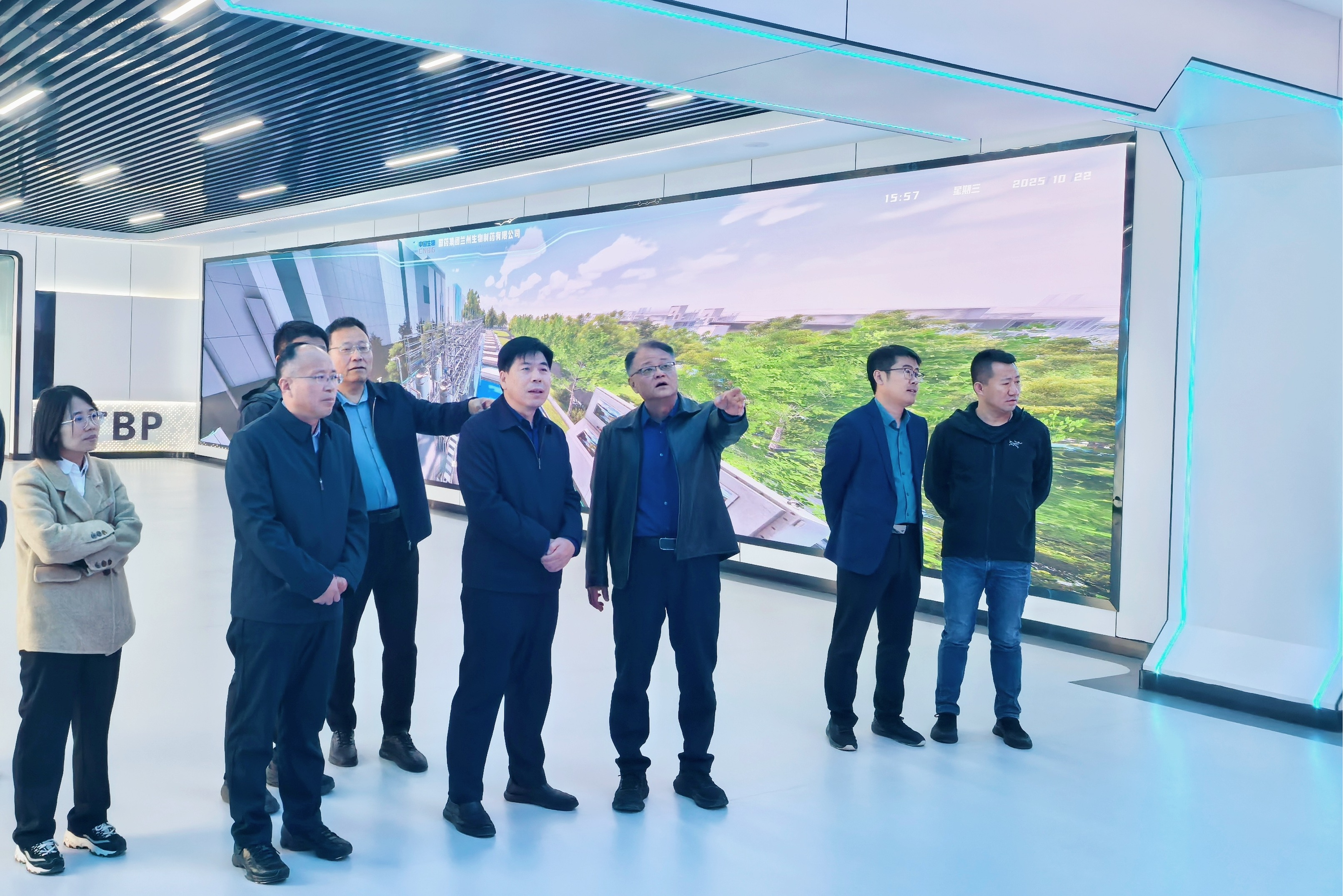 甘肅省紅十字會黨組書記、常務(wù)副會長任進全一行赴國藥天壇蘭州項目考察交流